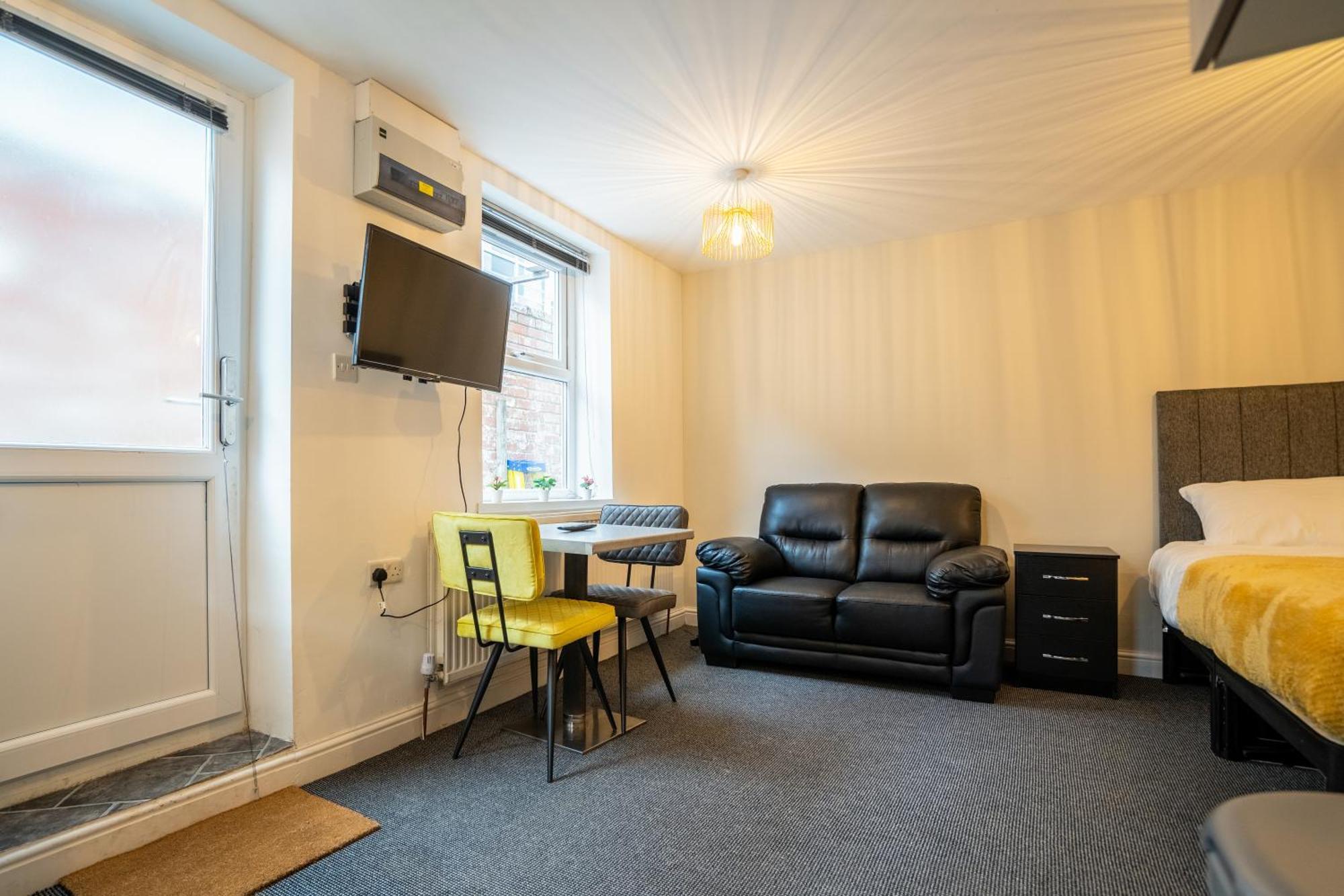 Kunda House In Tyseley Apartment Birmingham Exterior photo